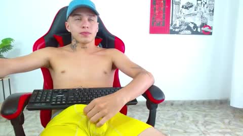 cumandres online show from January 17, 3:17 pm