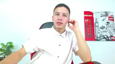 Snapshot of cumandres chatting on May 19, 3:07 pm cumandres online show from May 19, 3:07 pm