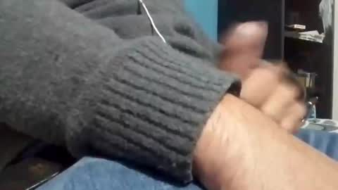 Snapshot of cumbian_chero chatting on February 12, 1:44 am cumbian_chero online show from February 12, 1:44 am