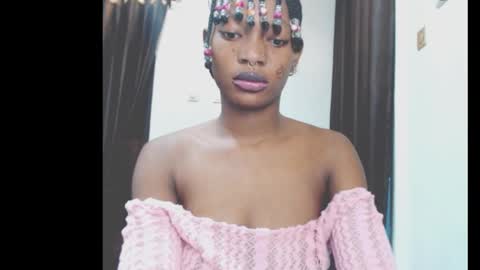 cumebony_petit online show from March 6, 7:05 am