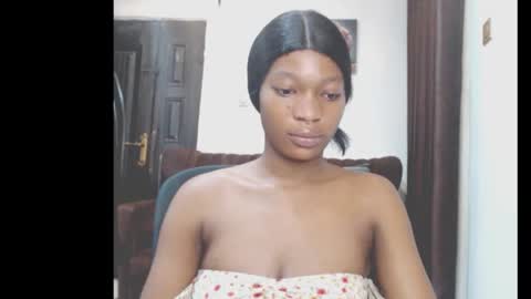 cumebony_petit online show from March 31, 7:09 am
