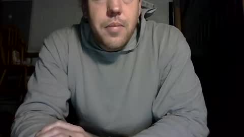 Snapshot of cumfacialxxx chatting on November 16, 12:44 pm cumfacialxxx online show from November 16, 12:44 pm