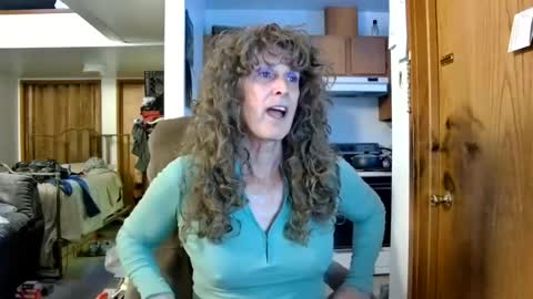 Nikki online show from August 8, 1:02 pm