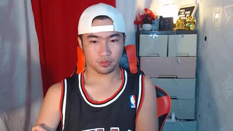 Snapshot of cumhavefun25 chatting on October 2, 7:10 pm ask me online show from October 2, 7:10 pm