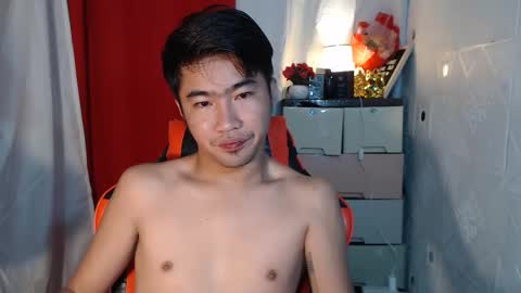 Snapshot of cumhavefun25 chatting on October 5, 8:18 pm ask me online show from October 5, 8:18 pm