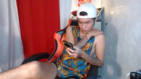 Snapshot of cumhavefun25 chatting on October 7, 12:41 am ask me online show from October 7, 12:41 am