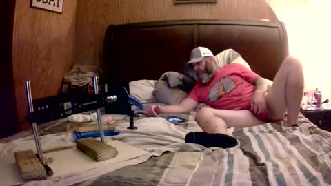 Snapshot of cummerforyouu chatting on December 18, 8:20 am Mike Smalls online show from December 18, 8:20 am