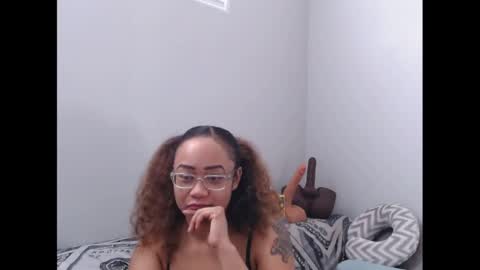 Nia Reese online show from March 26, 3:06 pm