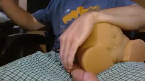 Snapshot of cumshard35 chatting on October 12, 6:18 pm cumshard35 online show from October 12, 6:18 pm