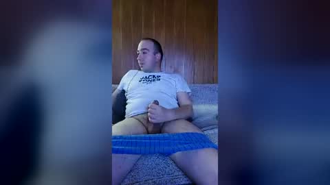 Snapshot of cumshotmaster11 chatting on July 13, 5:43 am cumshotmaster11 online show from July 13, 5:43 am
