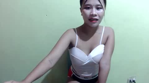 Snapshot of cumwhore4uxox chatting on November 5, 6:08 pm cumwhore4uxox online show from November 5, 6:08 pm