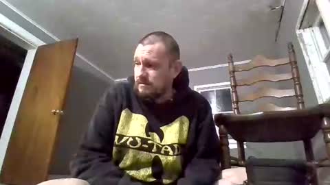 Snapshot of cuntreeboy68 chatting on January 8, 5:48 am Bash online show from January 8, 5:48 am