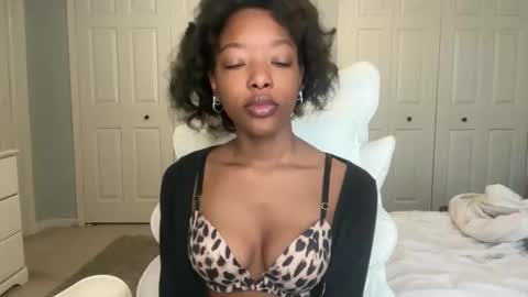 Snapshot of cuntyanna chatting on October 26, 2:45 pm Anna online show from October 26, 2:45 pm