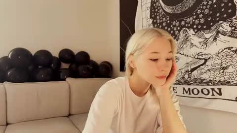 cupcakesoul online show from July 22, 12:08 pm