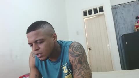 Snapshot of cuplex_hotlatina94 chatting on December 16, 10:08 am dominic and julieta... independent models online show from December 16, 10:08 am