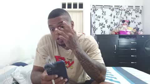 Snapshot of cuplex_hotlatina94 chatting on February 14, 11:10 am dominic and julieta... independent models online show from February 14, 11:10 am