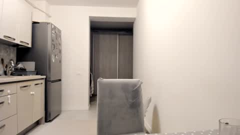 Snapshot of cuplu29 chatting on December 21, 5:47 am maria alex online show from December 21, 5:47 am