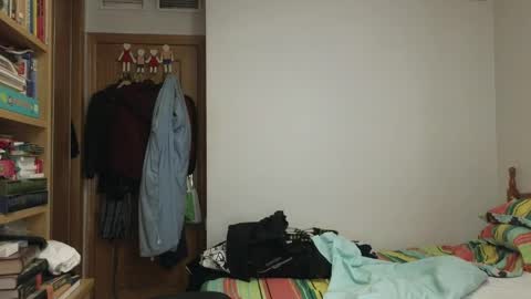 curiosillo1983 online show from April 27, 3:04 am