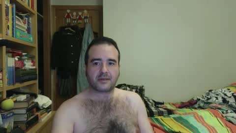 curiosillo1983 online show from April 30, 7:58 am