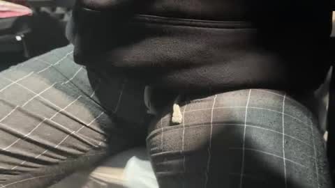 Snapshot of curioso_965 chatting on December 3, 10:41 pm Curioso 965 online show from December 3, 10:41 pm