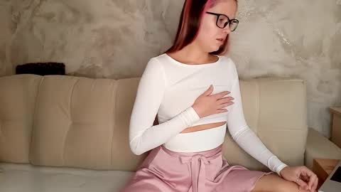 Miley online show from December 2, 11:15 am