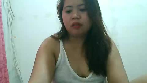 Snapshot of curious_girl247 chatting on December 25, 10:05 pm curious_girl247 online show from December 25, 10:05 pm