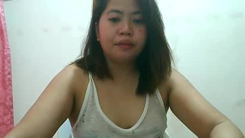 Snapshot of curious_girl247 chatting on January 6, 7:35 pm curious_girl247 online show from January 6, 7:35 pm