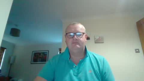 Snapshot of curiousax77 chatting on January 31, 9:48 am curiousax77 online show from January 31, 9:48 am