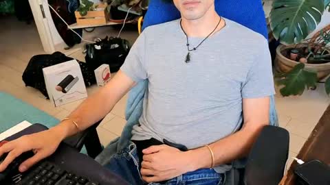 curiousgenie online show from May 16, 2:38 pm