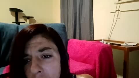 Curiouskitten1991 online show from July 13, 7:22 am