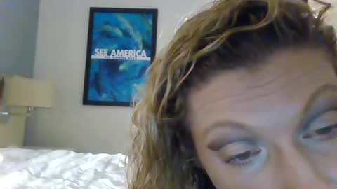 Snapshot of curiouslyjenn chatting on July 2, 9:15 am Curiously Jenns Room online show from July 2, 9:15 am
