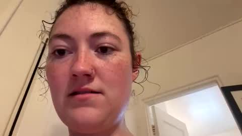 curliegirlee online show from May 10, 11:21 pm
