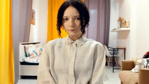 Kira online show from April 19, 3:22 pm