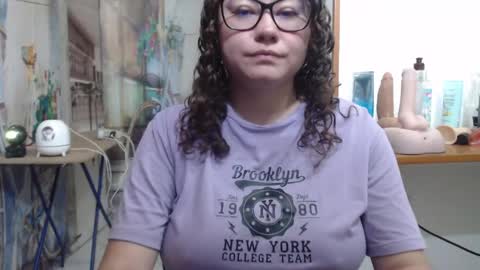 Vannesa online show from April 14, 1:11 am