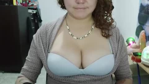Vannesa online show from June 13, 1:36 am