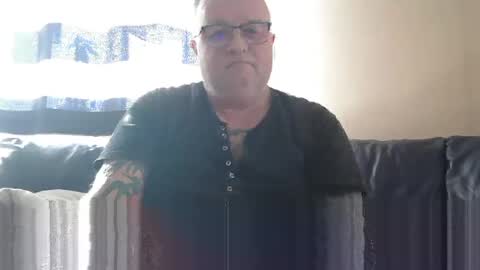 Snapshot of curtus14 chatting on March 1, 8:45 am curtus14 online show from March 1, 8:45 am