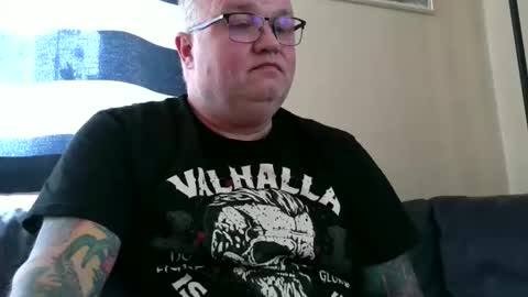 Snapshot of curtus14 chatting on November 30, 1:15 pm curtus14 online show from November 30, 1:15 pm