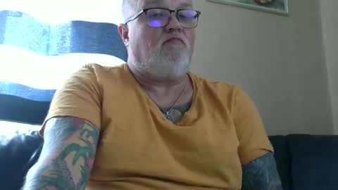 curtus14 online show from March 12, 1:17 pm