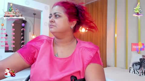 Snapshot of curvy_beauty_ chatting on December 14, 11:29 am Hanna online show from December 14, 11:29 am