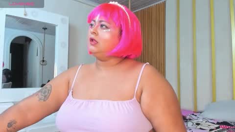 Snapshot of curvy_beauty_ chatting on October 25, 11:07 am Hanna online show from October 25, 11:07 am