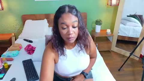 Danna online show from October 20, 7:58 pm