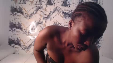 Snapshot of curvyj255 chatting on July 28, 6:53 pm curvyj255 online show from July 28, 6:53 pm