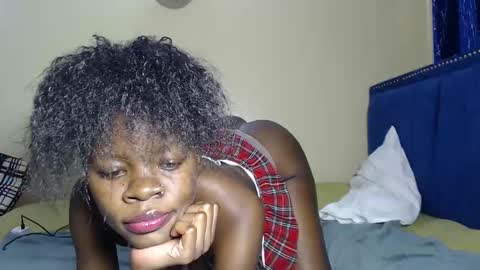 Snapshot of curvyjoan chatting on October 31, 10:38 am curvyjoan online show from October 31, 10:38 am