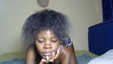 Snapshot of curvyjoan chatting on November 1, 10:50 am curvyjoan online show from November 1, 10:50 am