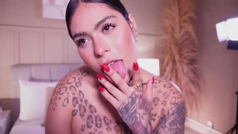 Samantha online show from March 8, 5:06 pm