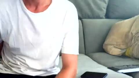 Snapshot of curvylover046 chatting on July 26, 4:25 pm curvylover046 online show from July 26, 4:25 pm