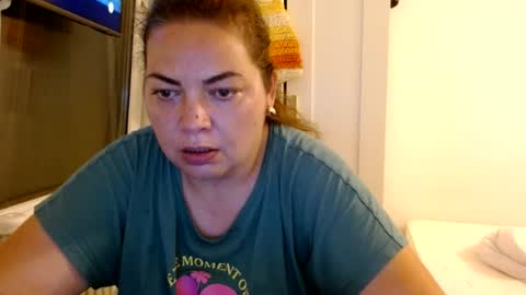 Snapshot of curvymomylore chatting on June 30, 8:10 pm Lore online show from June 30, 8:10 pm