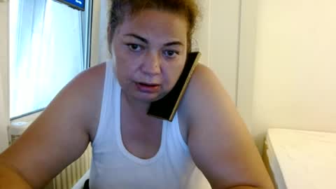 Snapshot of curvymomylore chatting on July 2, 9:48 am Lore online show from July 2, 9:48 am
