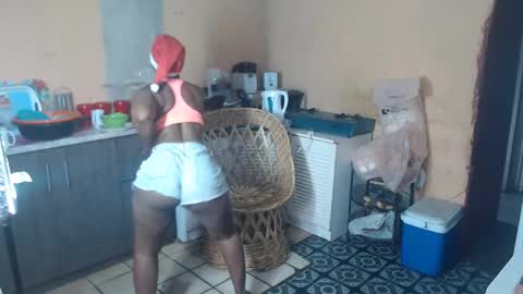 Snapshot of curvypear76x chatting on December 24, 6:22 am curvypear76x online show from December 24, 6:22 am