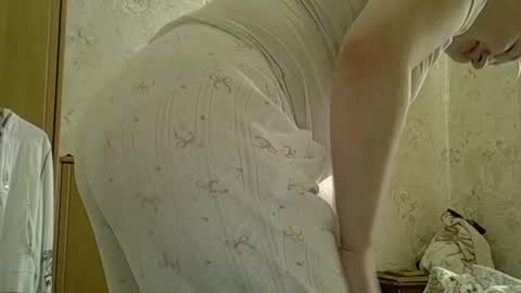 Curvy online show from April 25, 11:35 am